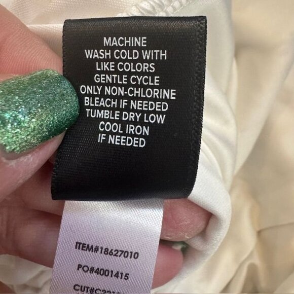 Torrid Vintage-Style White Lace Button-Front Ruffle Sleeveless Top With Delicate - Picture 13 of 13